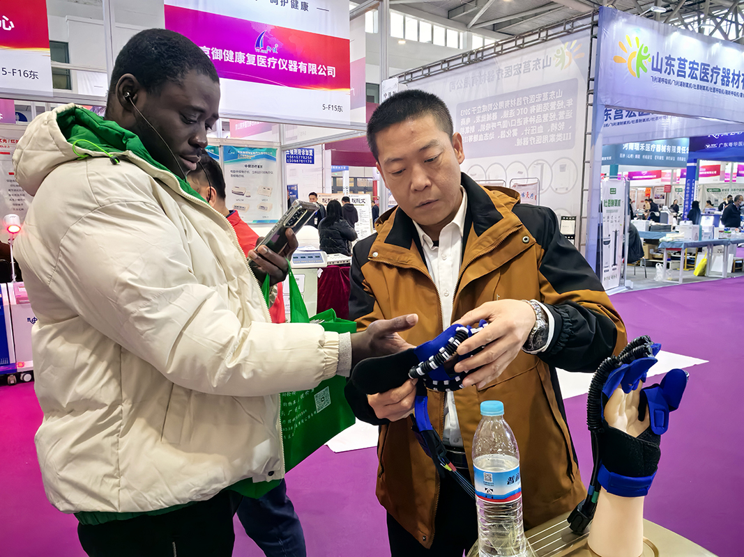 Revolutionize Your Rehabilitation Journey with QIJIA Robotic Glove 🤖🧤